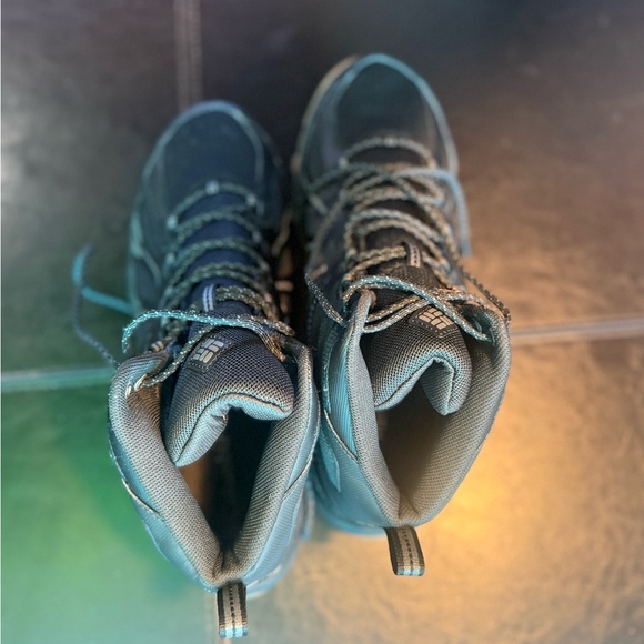 Columbia Men's Peakfreak II Mid OutDry hiking boots in black Men’s size 10.5 - Picture 4 of 5